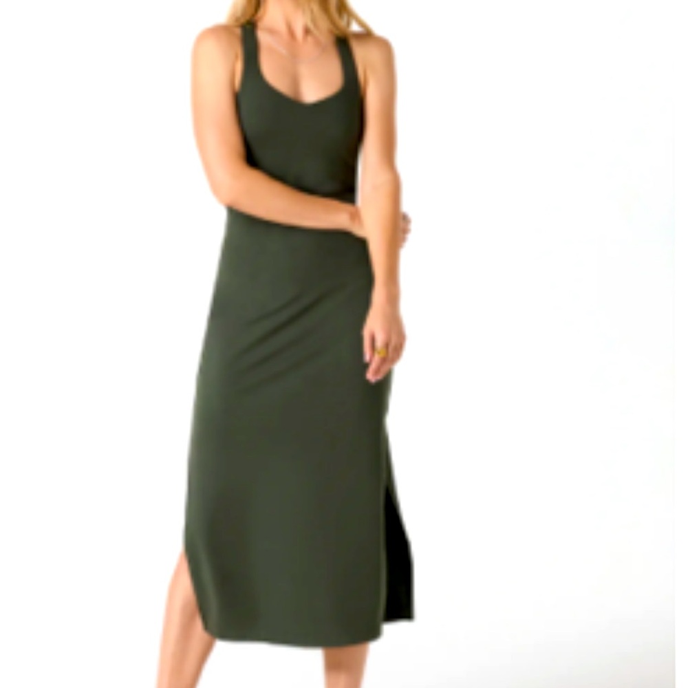 NWOT Vuori Halo midi dress small